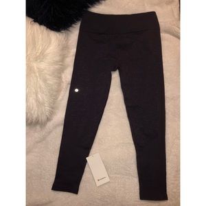 NWT Lululemon Free to Flow 7/8 Tight